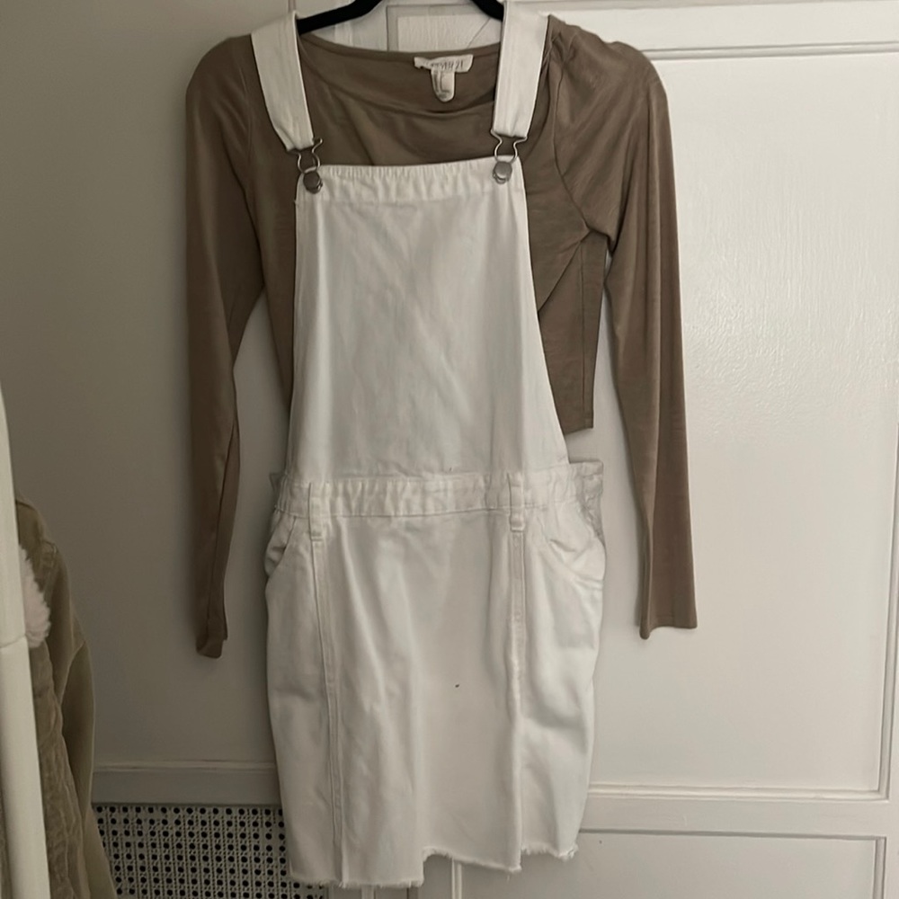 Forever 21 Cropped Long Sleeve and Cotton On Overall Skirt